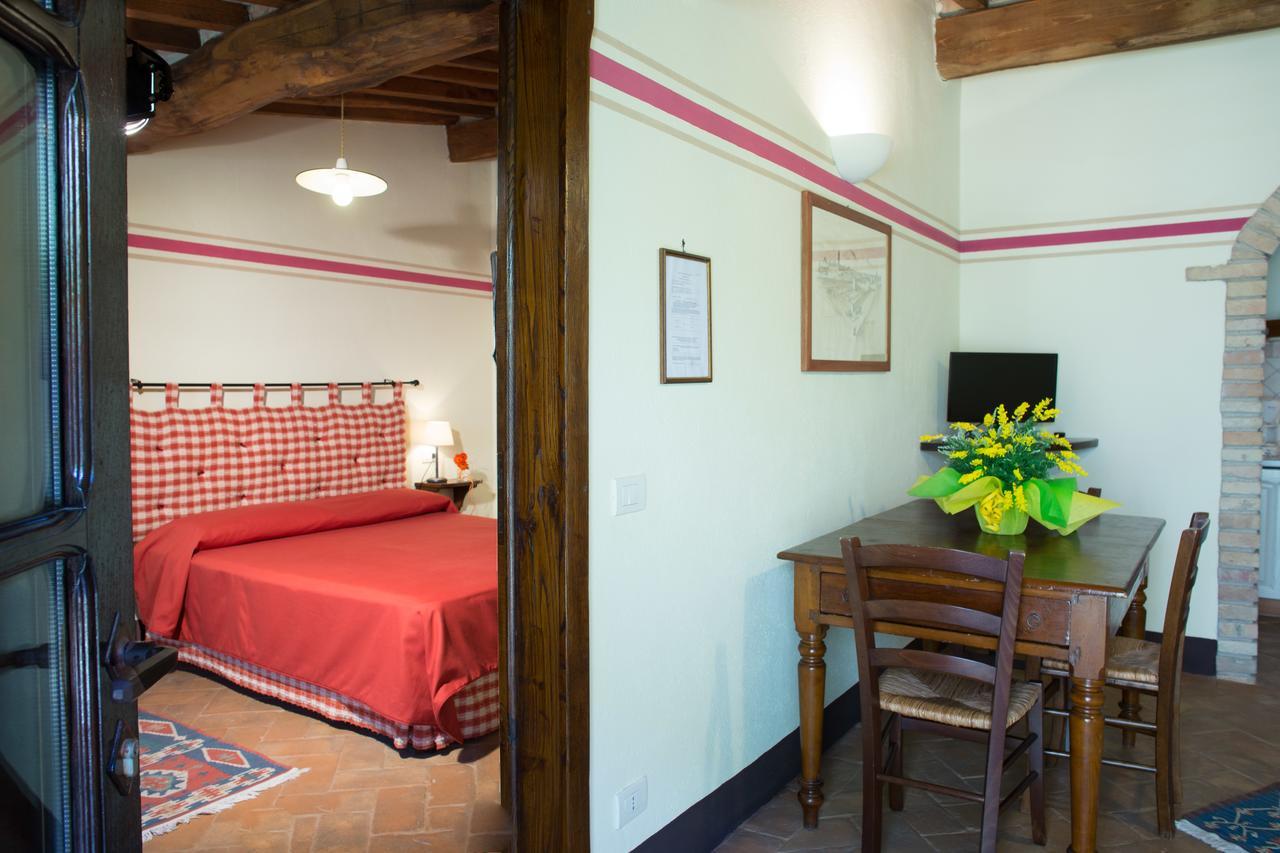 Vila Residenza Storica Casale Pozzuolo Cinigiano Pokoj fotografie